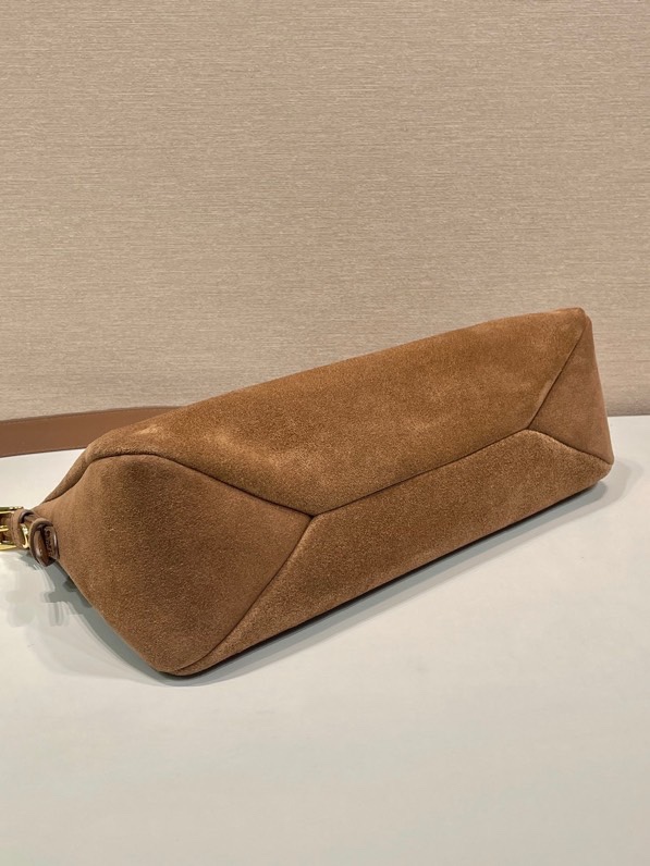 Pra*a hobo bags